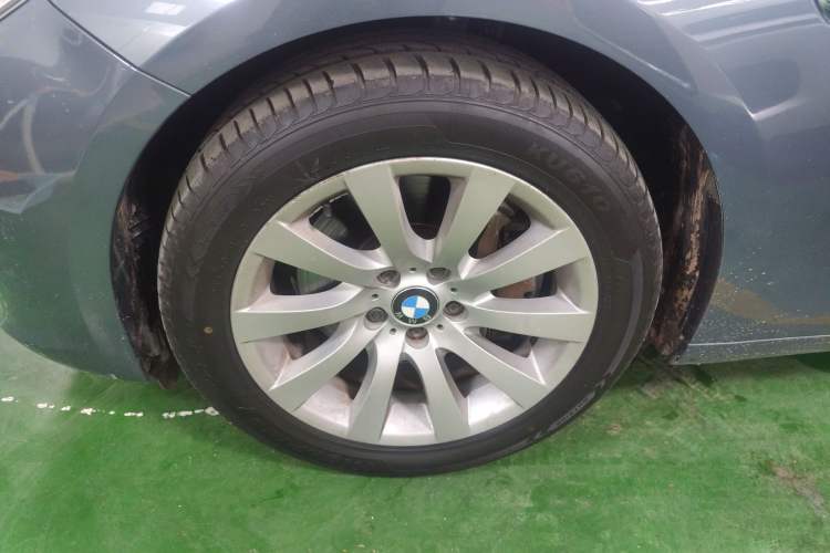 Used BMW 5 Series GT 2011 535i Elegant Edition Left Front Wheel Hub