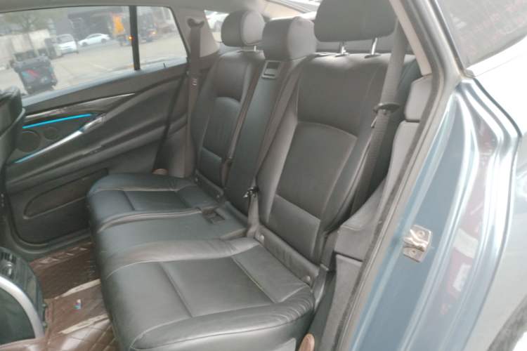 Used BMW 5 Series GT 2011 535i Elegant Edition Left Rear Seat