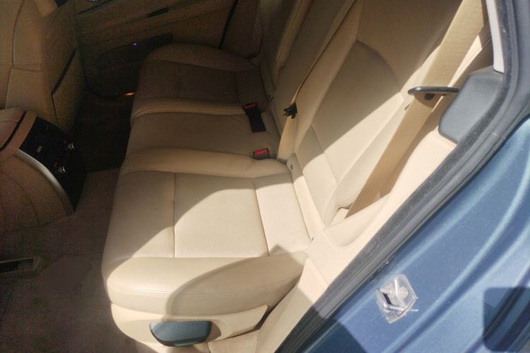 Used BMW 5 Series GT 2011 535i xDrive Luxury Edition Left Rear Seat