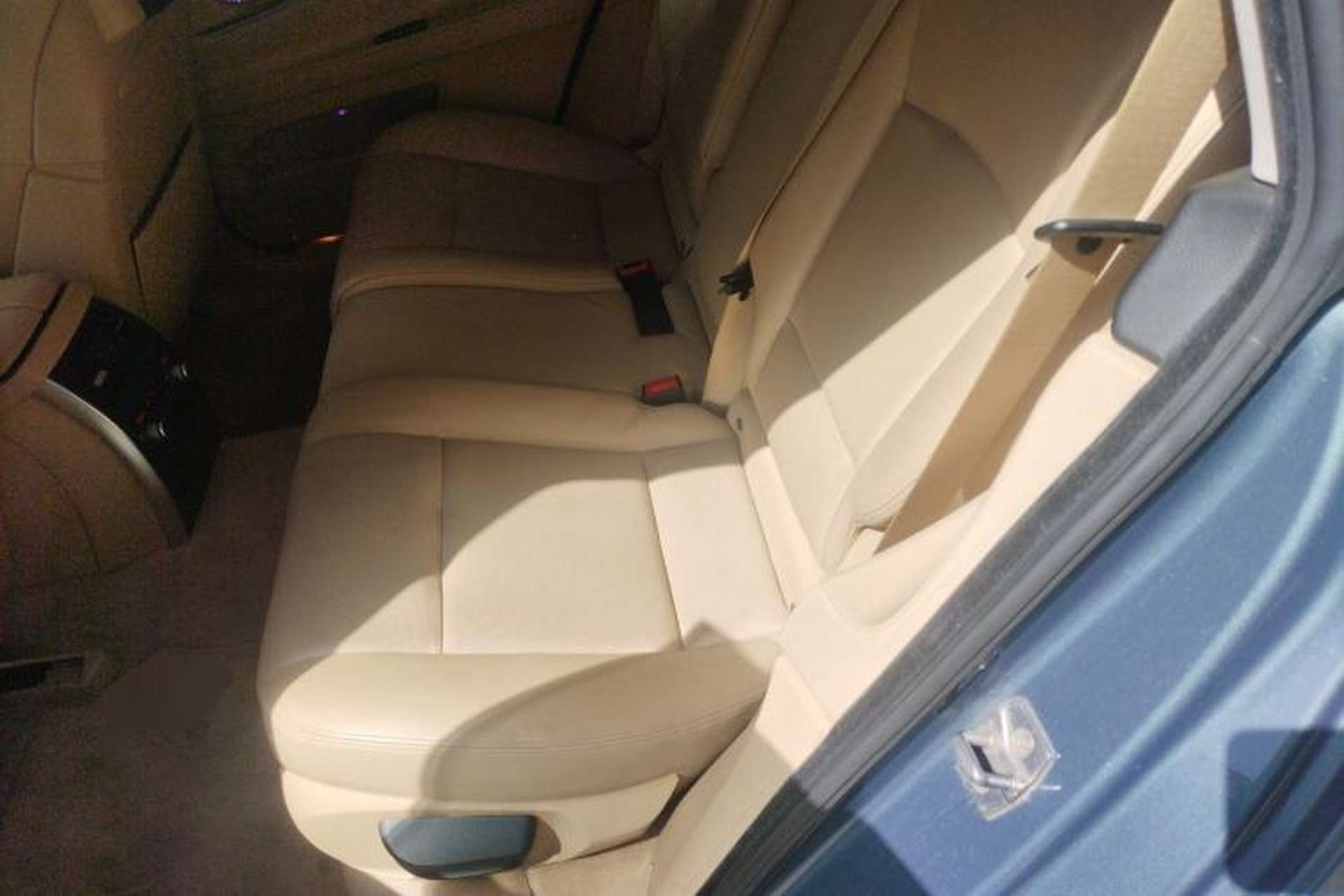 Used BMW 5 Series GT 2011 535i xDrive Luxury Edition Left Rear Seat