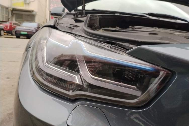 Used BMW 5 Series GT 2011 535i Elegant Edition Right Front Headlight