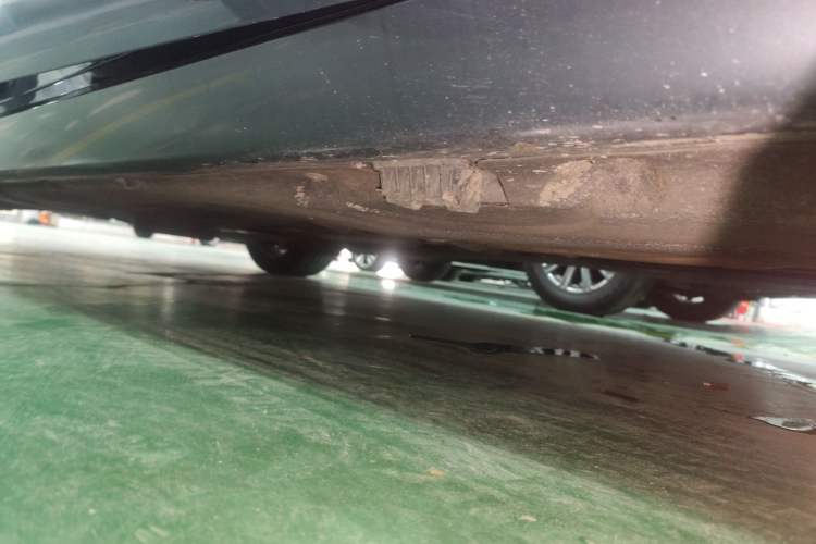 Used BMW 5 Series GT 2011 535i Elegant Edition Right Side Sill