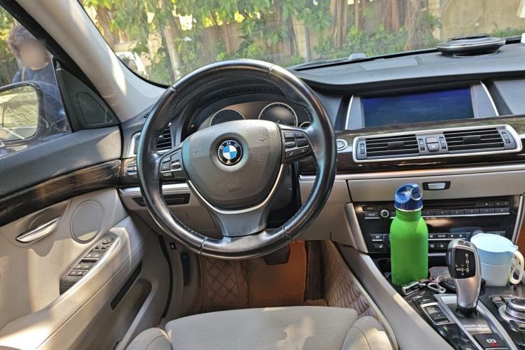 Used BMW 5 Series GT 2011 535i xDrive Luxury Edition Steering Wheel
