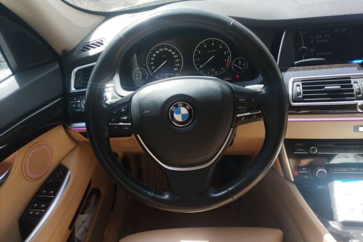Used BMW 5 Series GT 2011 535i xDrive Luxury Edition Steering Wheel