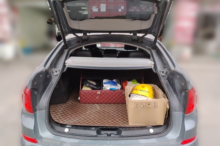 Used BMW 5 Series GT 2011 535i Elegant Edition Trunk