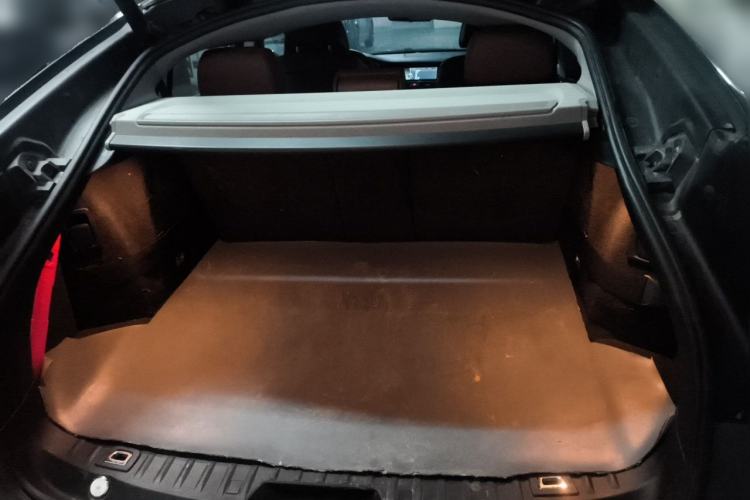 Used BMW 5 Series GT 2011 535i Elegant Edition Trunk
