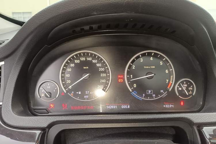 Used BMW 5 Series GT 2011 535i Elegant Edition Instrument Cluster