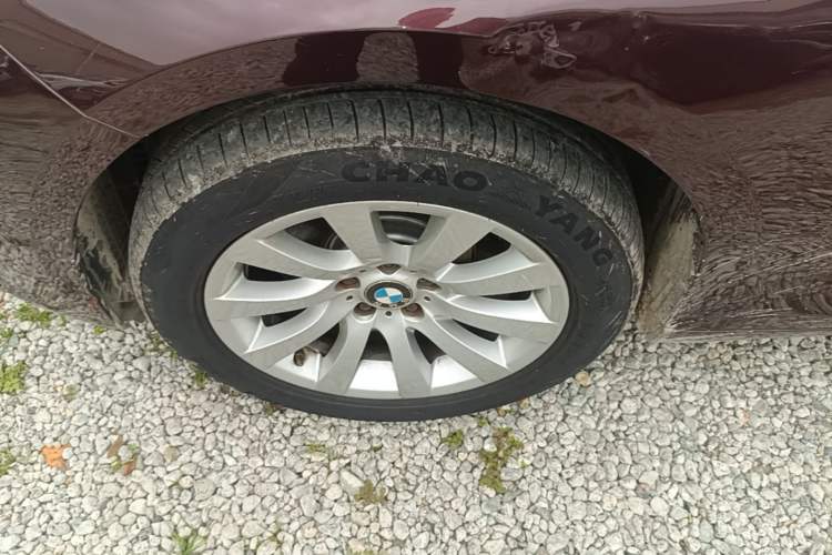 Used BMW 5 Series GT 2011 535i Elegant Edition Left Front Wheel Hub