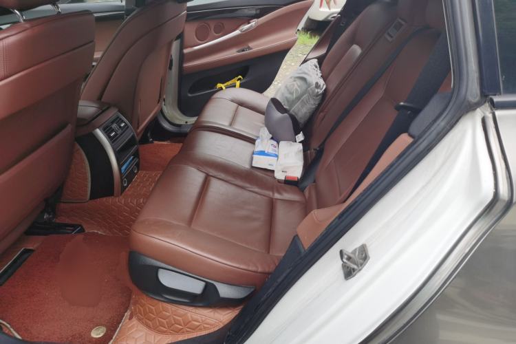 Used BMW 5 Series GT 2011 535i Elegant Edition Left Rear Seat