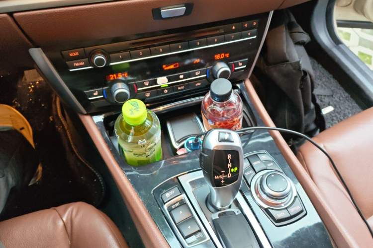Used BMW 5 Series GT 2011 535i Elegant Edition Gear Lever