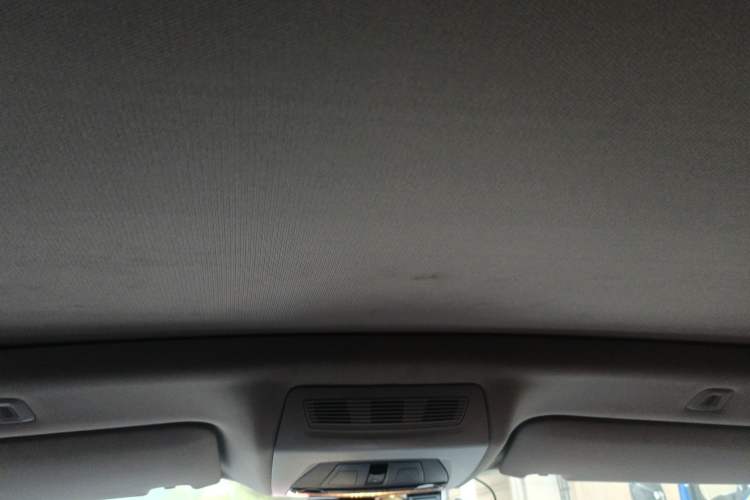 Used BMW 5 Series GT 2011 535i xDrive Luxury Edition Headliner