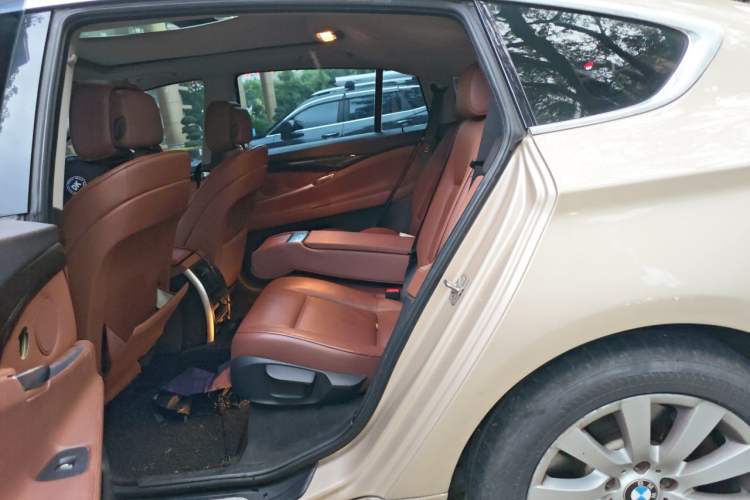 Used BMW 5 Series GT 2011 535i Elegant Edition Left Rear Seat