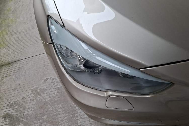 Used BMW 5 Series GT 2011 535i Elegant Edition Right Front Headlight