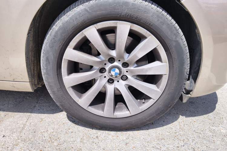 Used BMW 5 Series GT 2011 535i xDrive Luxury Edition Right Front Wheel Hub