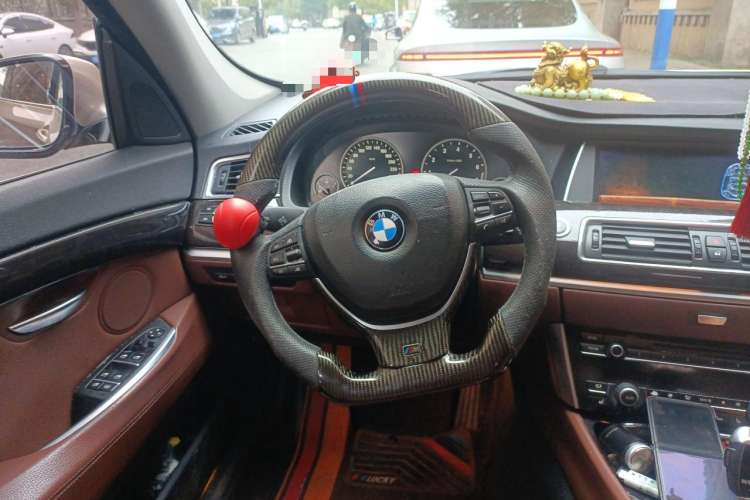 Used BMW 5 Series GT 2011 535i xDrive Luxury Edition Steering Wheel
