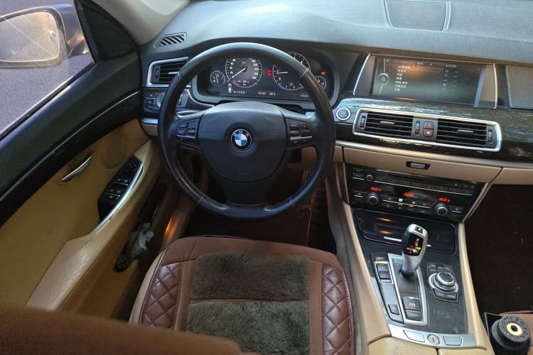 Used BMW 5 Series GT 2011 535i Elegant Edition Steering Wheel