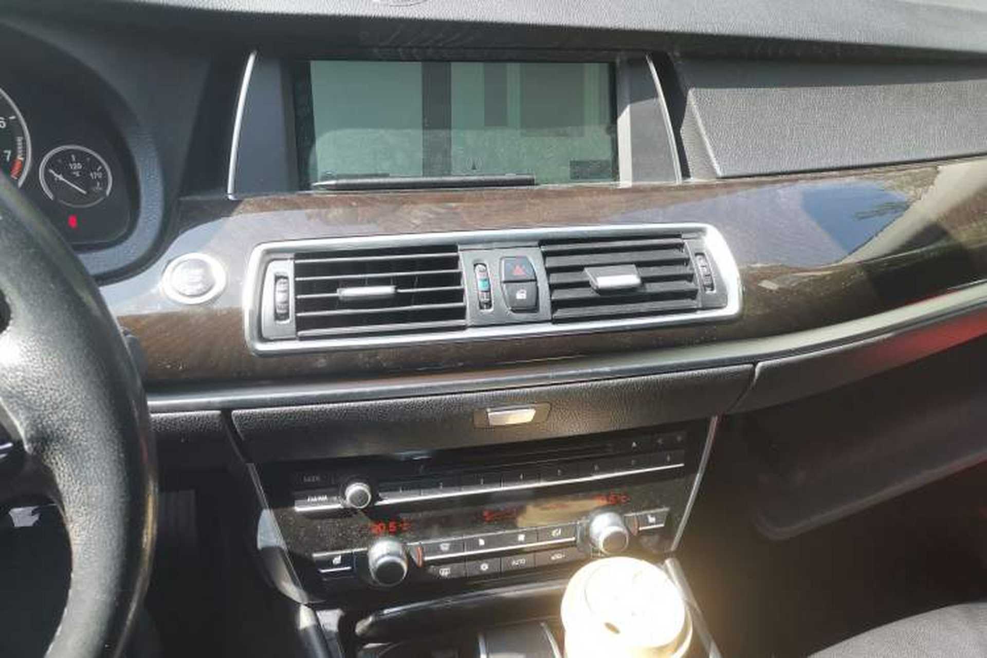 Used BMW 5 Series GT 2011 535i Elegant Edition Audio And AC Panel