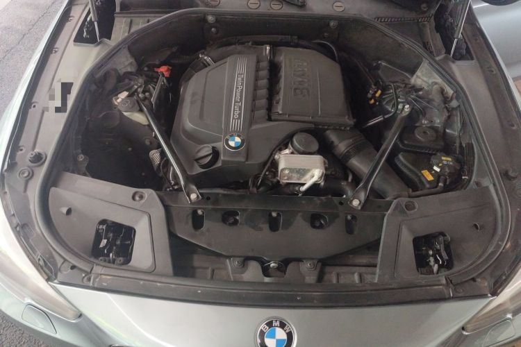 Used BMW 5 Series GT 2011 535i Elegant Edition Engine Bay