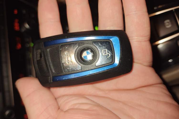 Used BMW 5 Series GT 2011 535i Elegant Edition Vehicle Key