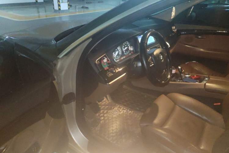 Used BMW 5 Series GT 2011 535i Elegant Edition Driver Seat