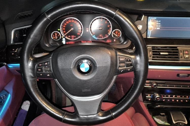 Used BMW 5 Series GT 2011 535i xDrive Luxury Edition Steering Wheel
