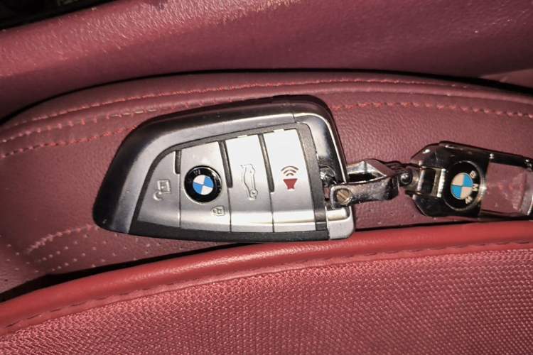 Used BMW 5 Series GT 2011 535i xDrive Luxury Edition Vehicle Key