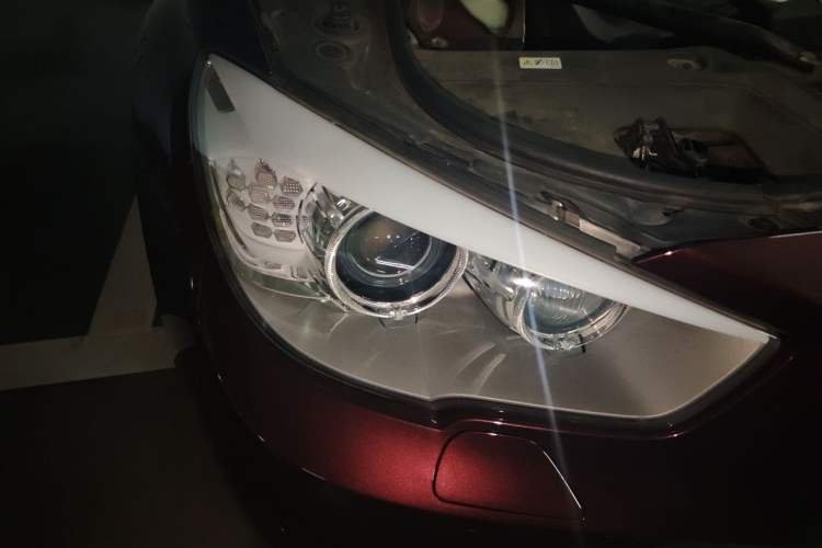 Used BMW 5 Series GT 2011 535i xDrive Luxury Edition Right Front Headlight