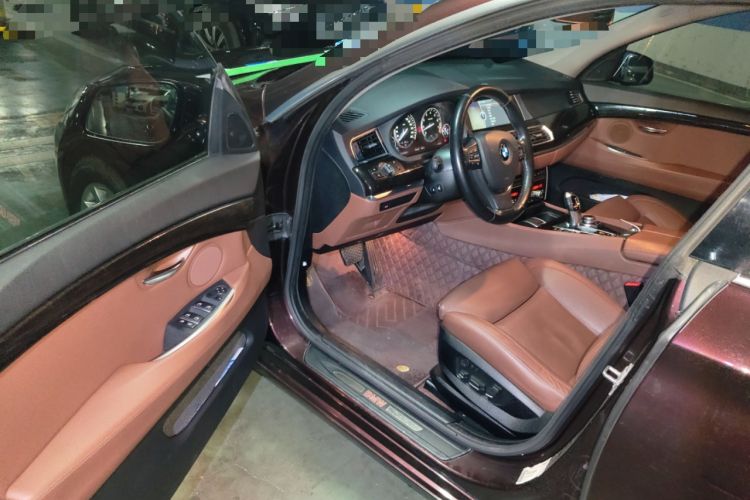 Used BMW 5 Series GT 2011 535i xDrive Luxury Edition Driver Seat