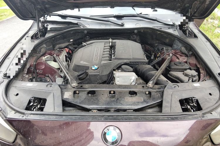 Used BMW 5 Series GT 2011 535i xDrive Luxury Edition Engine Bay