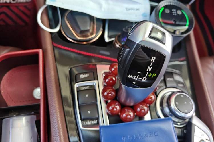Used BMW 5 Series GT 2011 535i Elegant Edition Gear Lever