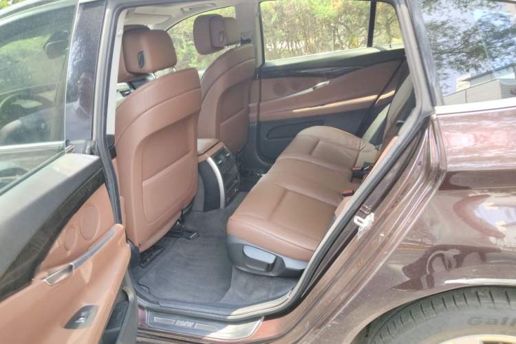 Used BMW 5 Series GT 2011 535i Elegant Edition Left Rear Seat