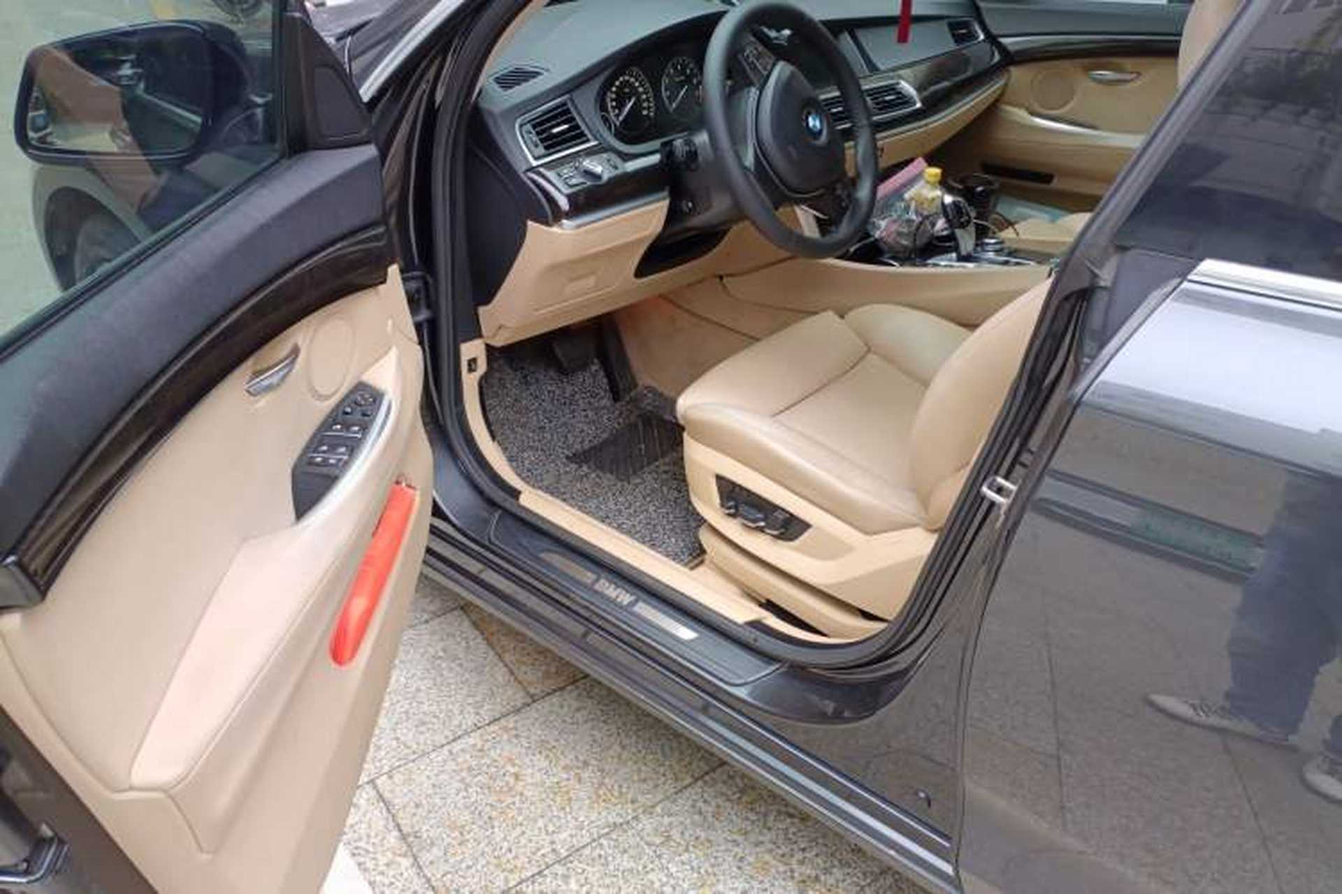 Used BMW 5 Series GT 2011 535i Elegant Edition Driver Seat