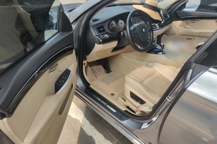 Used BMW 5 Series GT 2011 535i Elegant Edition Driver Seat