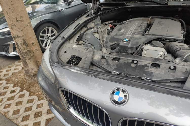 Used BMW 5 Series GT 2011 535i Elegant Edition Engine Bay Right