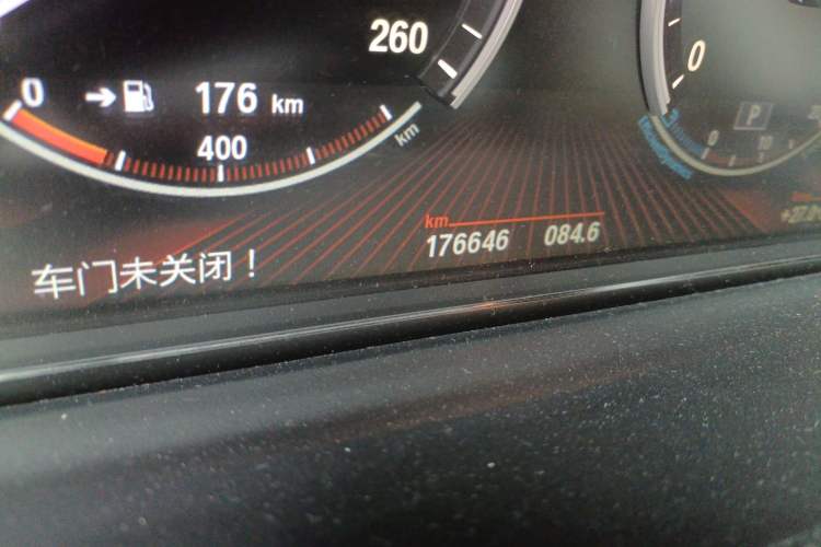 Used BMW 5 Series GT 2011 535i Elegant Edition Odometer Close Up