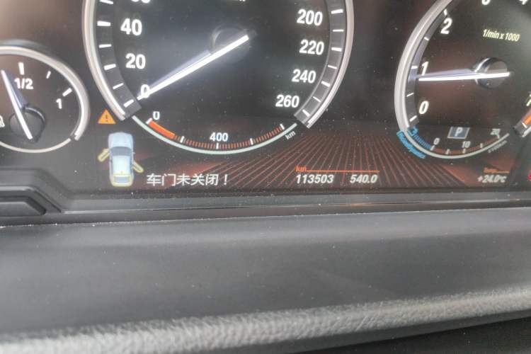 Used BMW 5 Series GT 2011 535i Elegant Edition Odometer Close Up