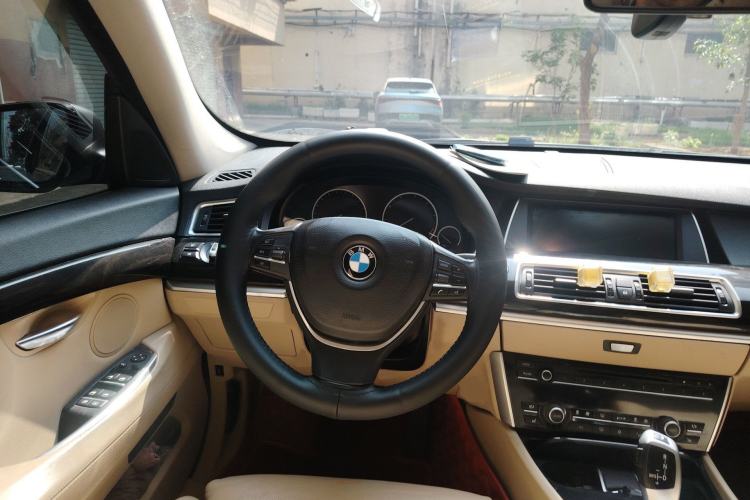 Used BMW 5 Series GT 2011 535i Elegant Edition Steering Wheel