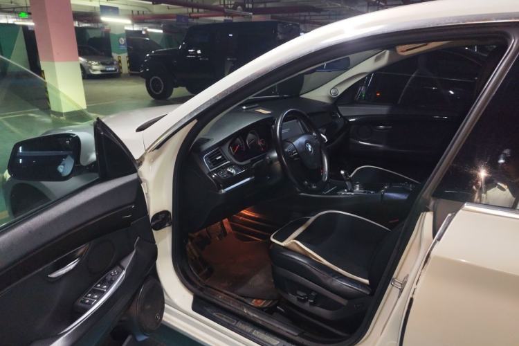 Used BMW 5 Series GT 2011 535i Elegant Edition Driver Seat