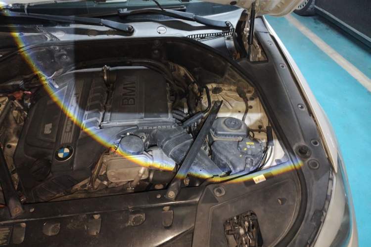 Used BMW 5 Series GT 2011 535i Elegant Edition Engine Bay Left