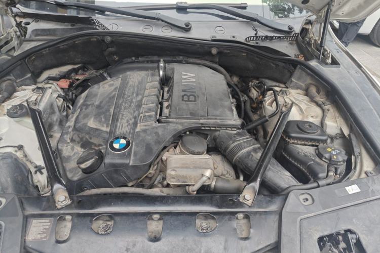 Used BMW 5 Series GT 2011 535i Elegant Edition Engine Bay