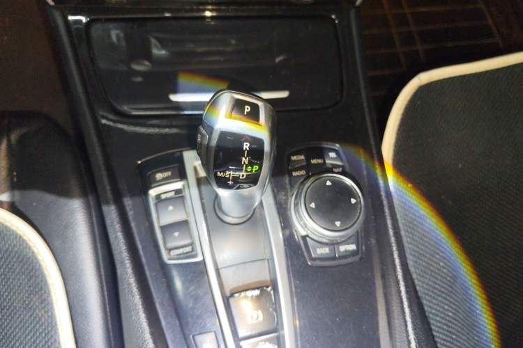 Used BMW 5 Series GT 2011 535i Elegant Edition Gear Lever