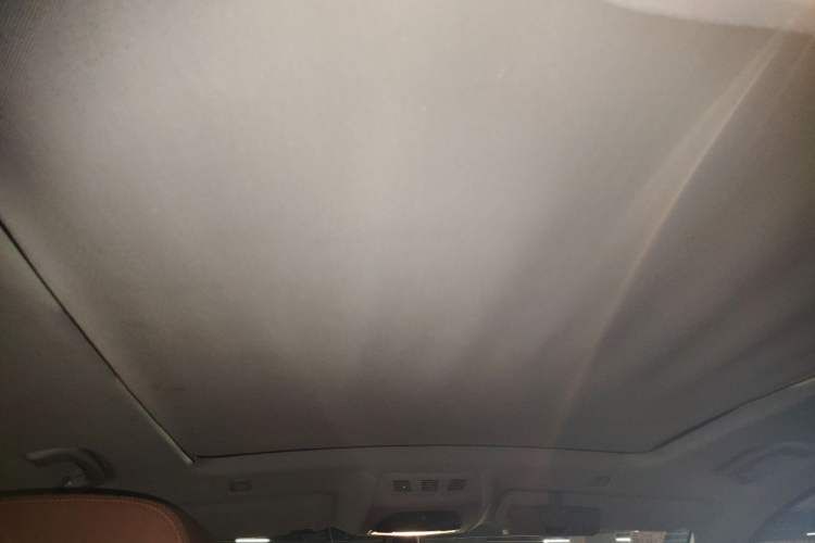 Used BMW 5 Series GT 2011 535i xDrive Luxury Edition Headliner