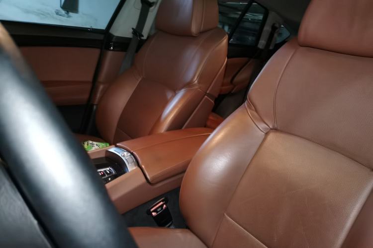 Used BMW 5 Series GT 2011 535i xDrive Luxury Edition Left Front Seat
