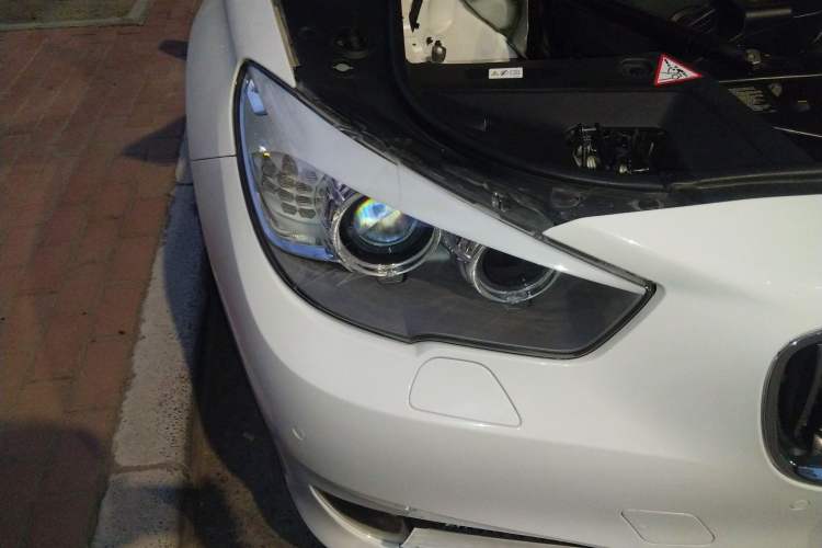 Used BMW 5 Series GT 2011 535i Elegant Edition Right Front Headlight