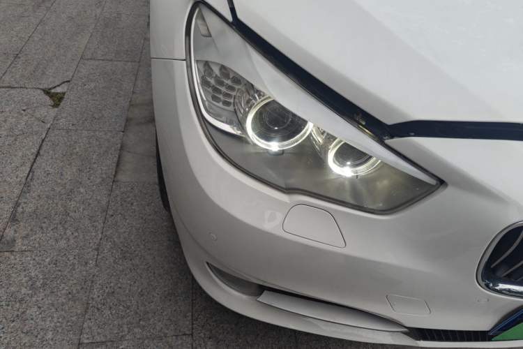 Used BMW 5 Series GT 2011 535i Elegant Edition Right Front Headlight
