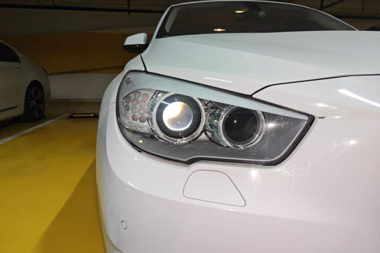 Used BMW 5 Series GT 2011 535i Elegant Edition Right Front Headlight