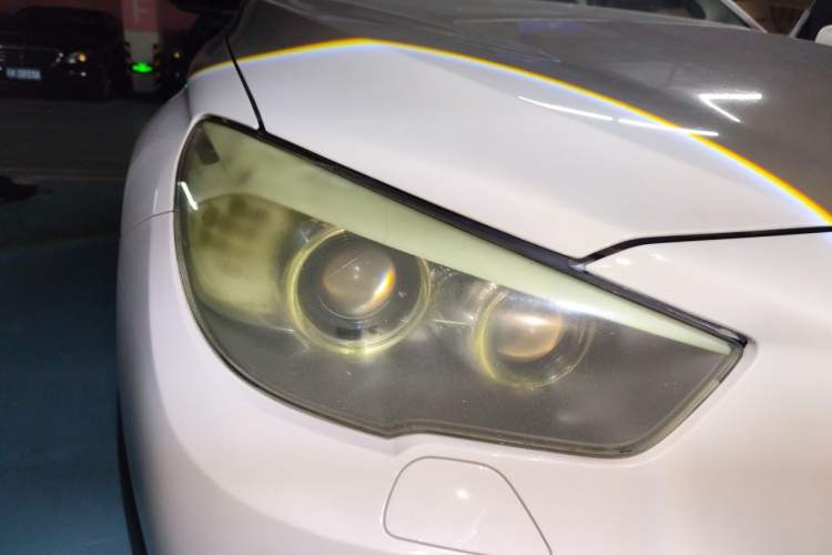 Used BMW 5 Series GT 2011 535i Elegant Edition Right Front Headlight