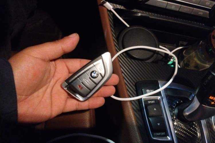 Used BMW 5 Series GT 2011 535i Elegant Edition Vehicle Key