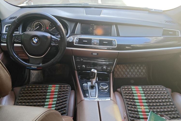 Used BMW 5 Series GT 2013 535i Leading Model Center Console