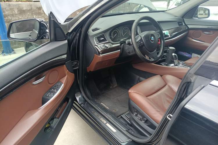 Used BMW 5 Series GT 2013 535i Leading Model Driver Seat